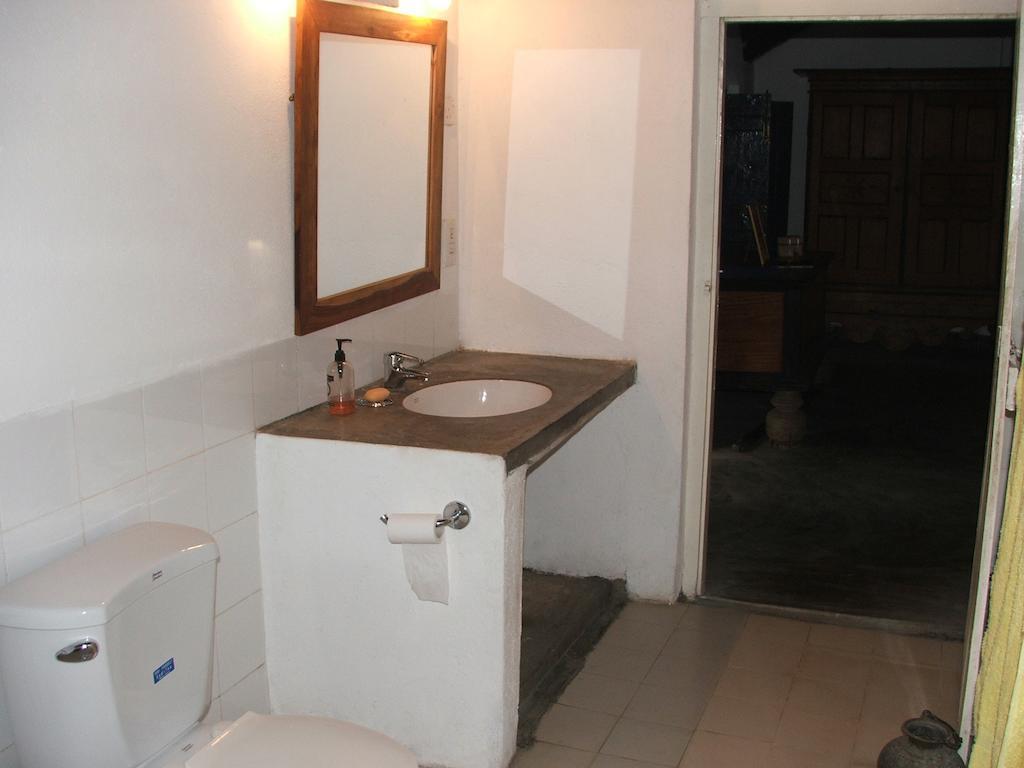 15Lmd Villa In Front Of The Lagoon Batticaloa Ruang foto