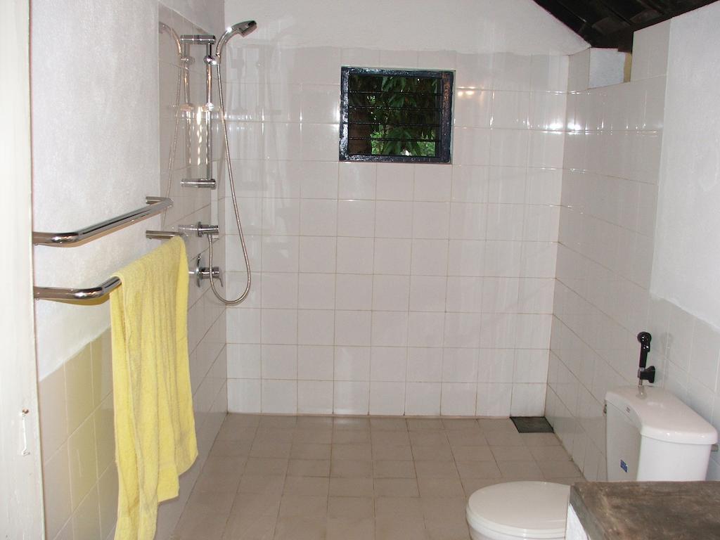 15Lmd Villa In Front Of The Lagoon Batticaloa Ruang foto