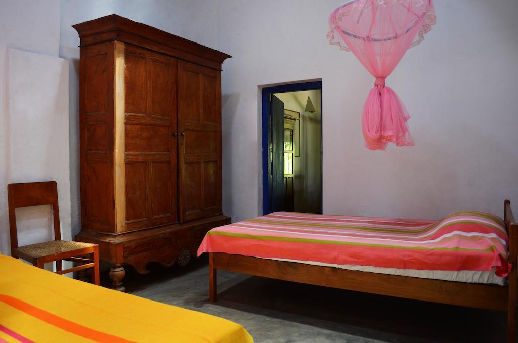 15Lmd Villa In Front Of The Lagoon Batticaloa Ruang foto