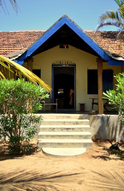 15Lmd Villa In Front Of The Lagoon Batticaloa Bagian luar foto