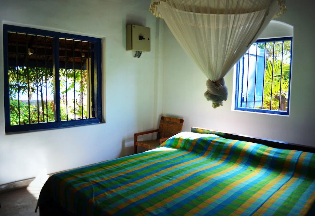 15Lmd Villa In Front Of The Lagoon Batticaloa Ruang foto